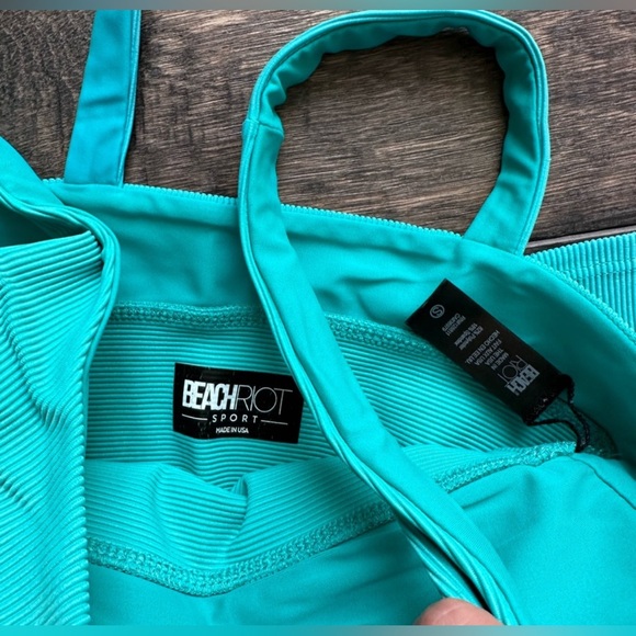 Beach Riot Set - Picture 2 of 3